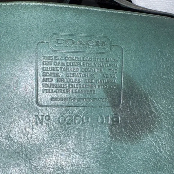 Vintage 90's Coach Cowhide Leather Crossbody Bag. Made is Usa. - Picture 9 of 12